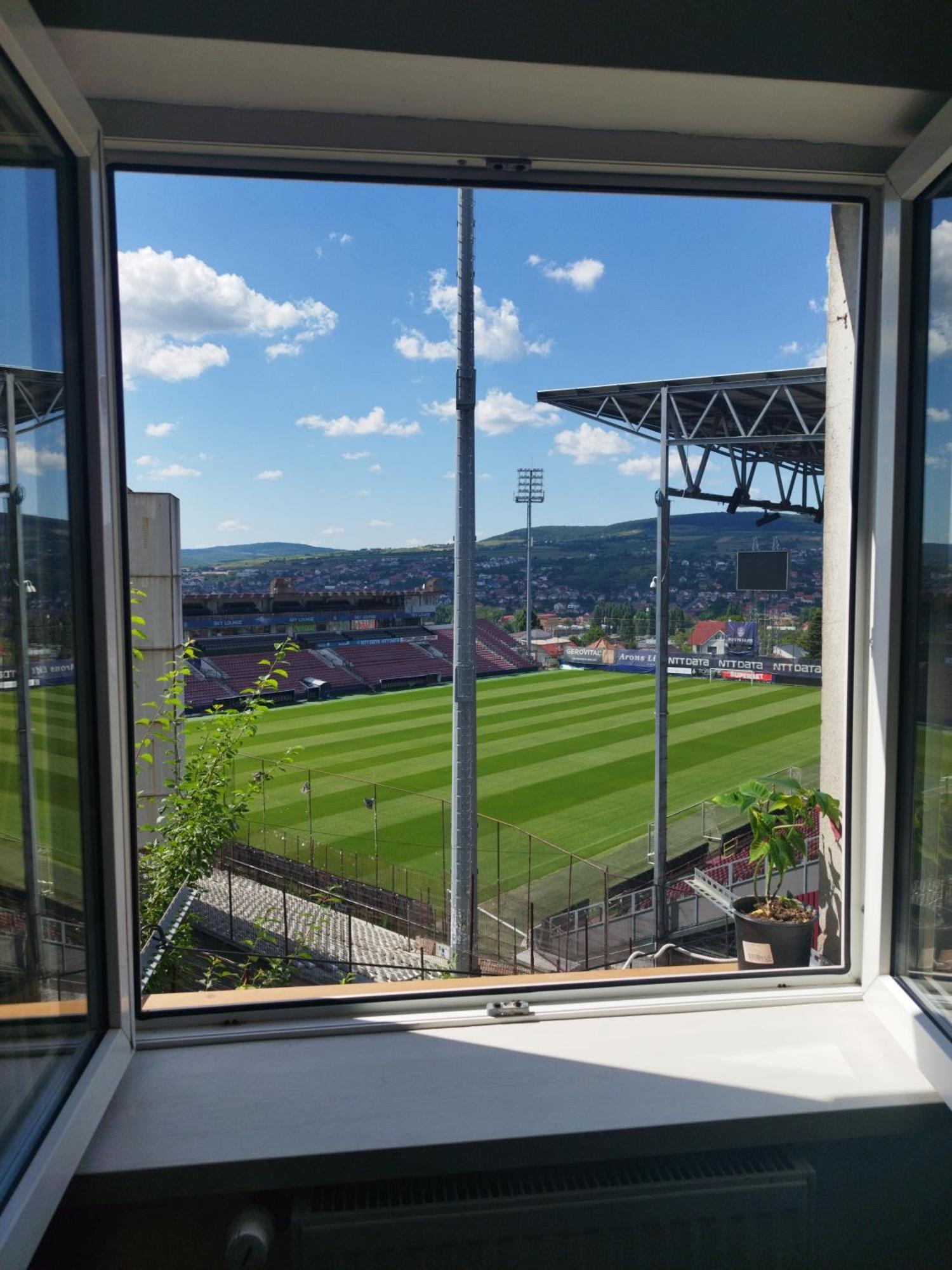 Apartament Nook With Stadium Vista